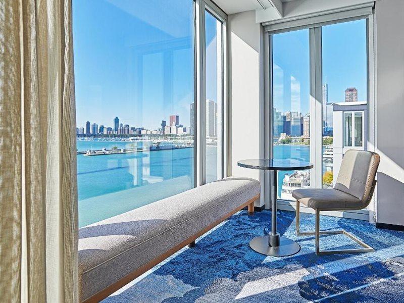 Отель Sable At Navy Pier Chicago, Curio Collection By Hilton Экстерьер фото