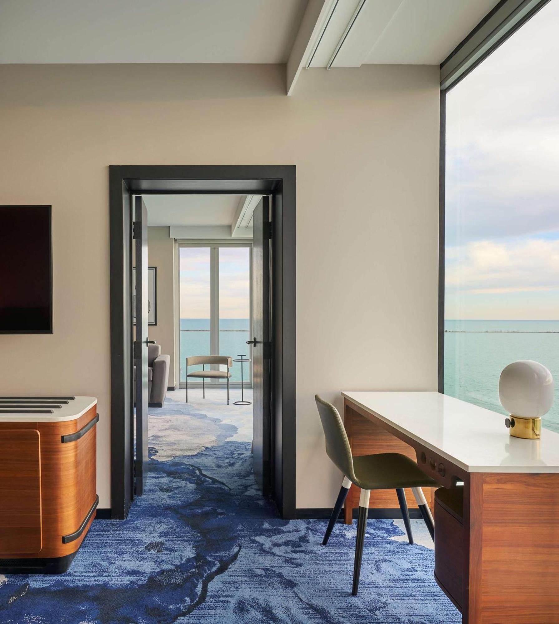 Отель Sable At Navy Pier Chicago, Curio Collection By Hilton Экстерьер фото