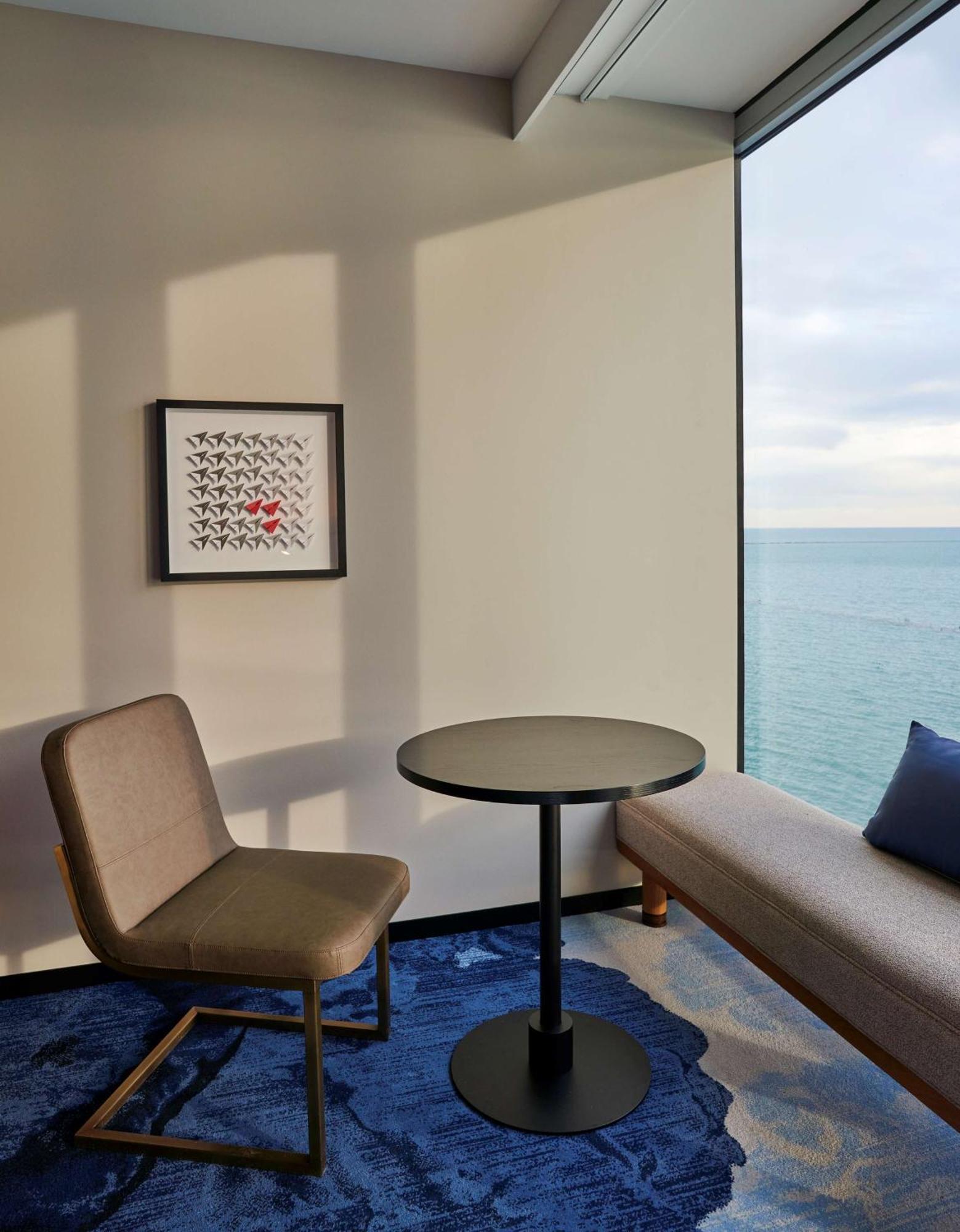Отель Sable At Navy Pier Chicago, Curio Collection By Hilton Экстерьер фото